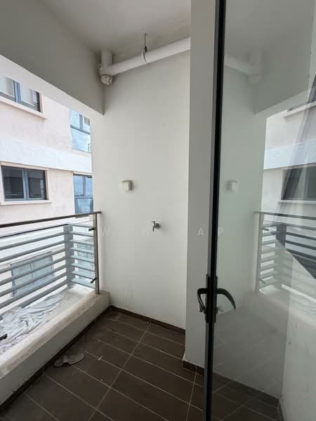Townhouse for Sale in Danga Bay (Johor Bahru) - Iwen Yap - Balcony - PropertyGuru.com.my