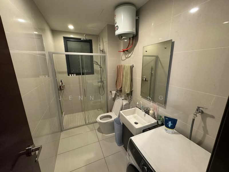 Condominium for Sale at Amberside @ Country Garden Danga Bay - Jennifer Ng - Bathroom - PropertyGuru.com.my