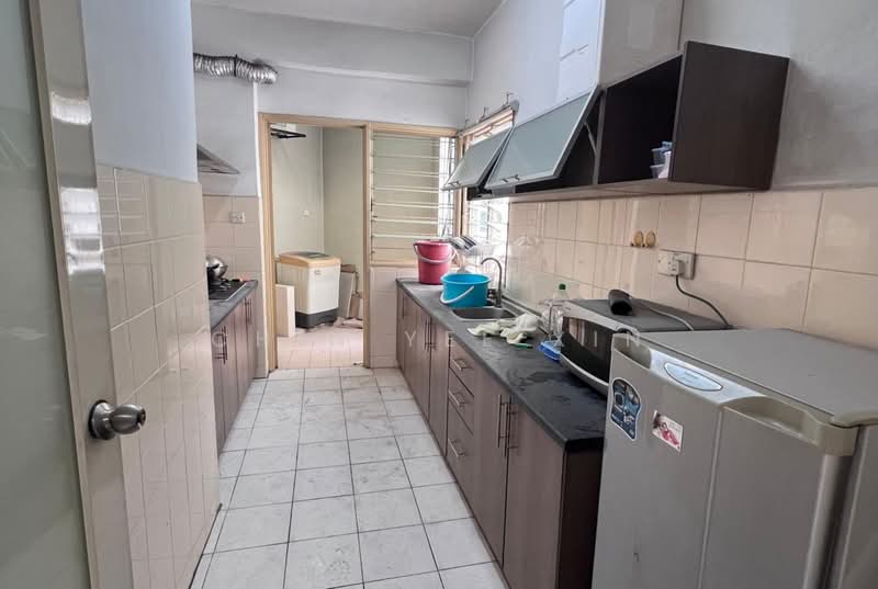 Condominium for Sale at Menara Menjalara - Chin Yee Xin - Kitchen - PropertyGuru.com.my