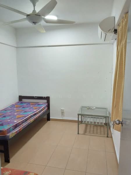 Pangsapuri untuk Disewa di Arena Green - Cheng SY - Bedroom - PropertyGuru.com.my