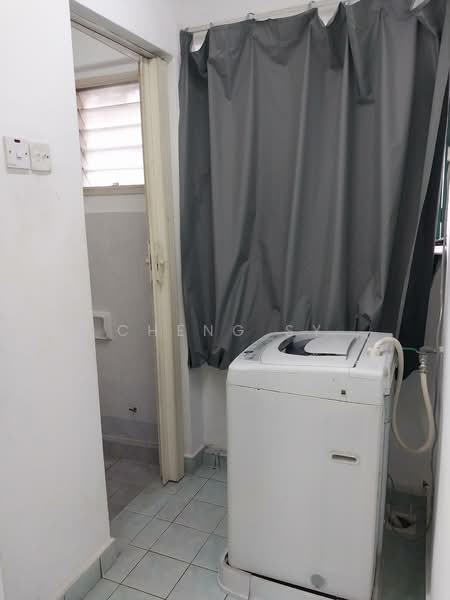 Pangsapuri untuk Disewa di Arena Green - Cheng SY - Bathroom - PropertyGuru.com.my