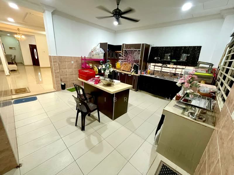 Bungalow for Sale in Taman Desa Impian (Kajang) - Azli Ibrahim - Kitchen - PropertyGuru.com.my