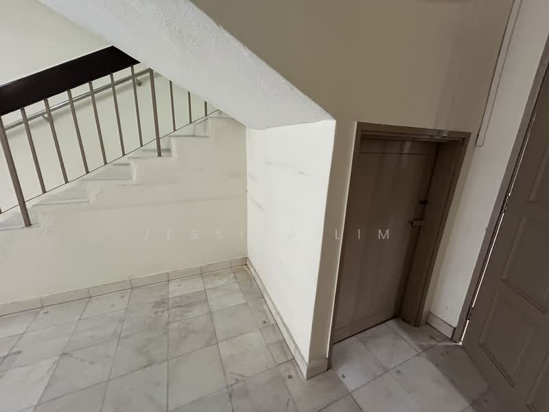 Rumah Berkembar untuk Dijual di SS5 (Petaling Jaya) - Jessica Lim - Corridor - PropertyGuru.com.my