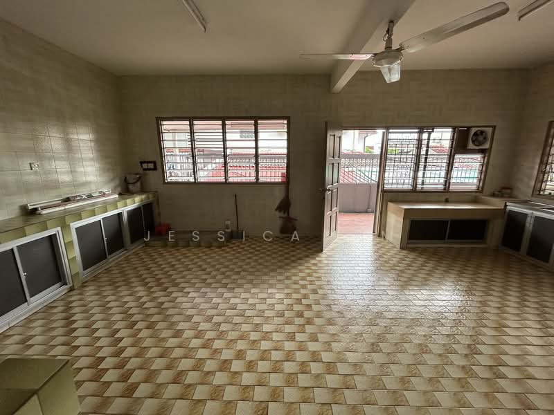 Rumah Berkembar untuk Dijual di SS5 (Petaling Jaya) - Jessica Lim - Kitchen - PropertyGuru.com.my