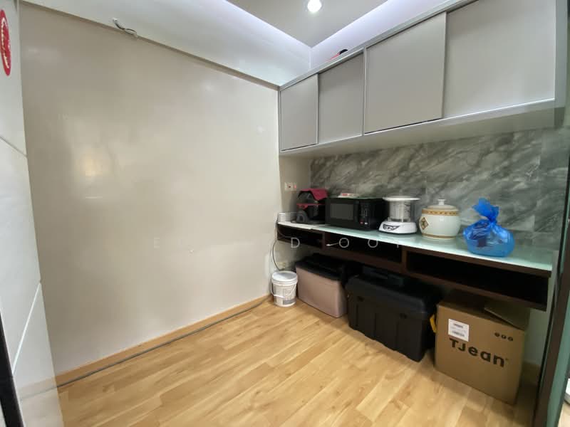 Condominium for Rent at Gold Coast Resort Condominium - Edward Ooi - Kitchen - PropertyGuru.com.my