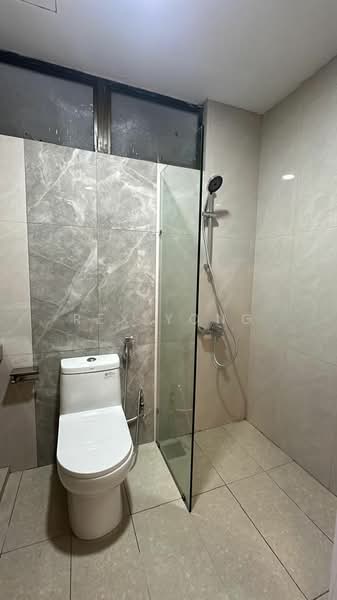 Kondominium untuk Disewa di Aloha Tower Condominium - Rex Yong - Bathroom - PropertyGuru.com.my