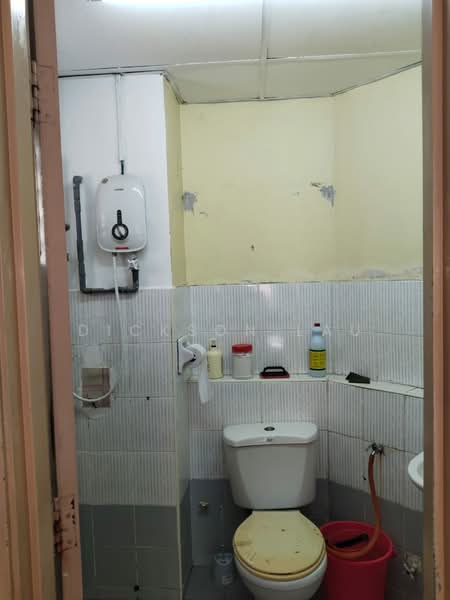 Condominium for Sale at Menara Menjalara - Dickson Lau - Bathroom - PropertyGuru.com.my