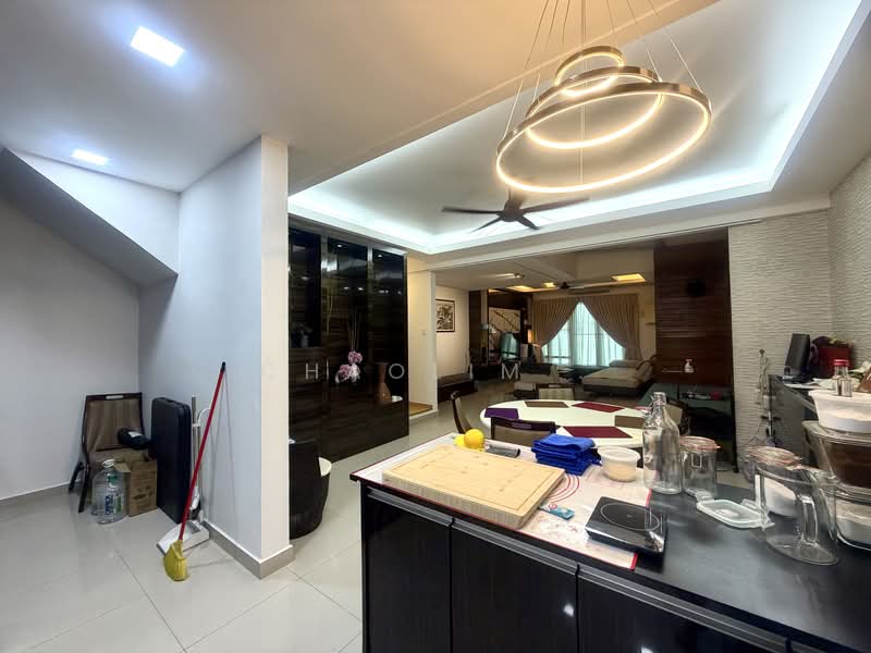 Rumah Teres 2.5 Tingkat untuk Dijual di Taman Bukit Serdang (Seri Kembangan) - ChaoLim . - Living Room - PropertyGuru.com.my