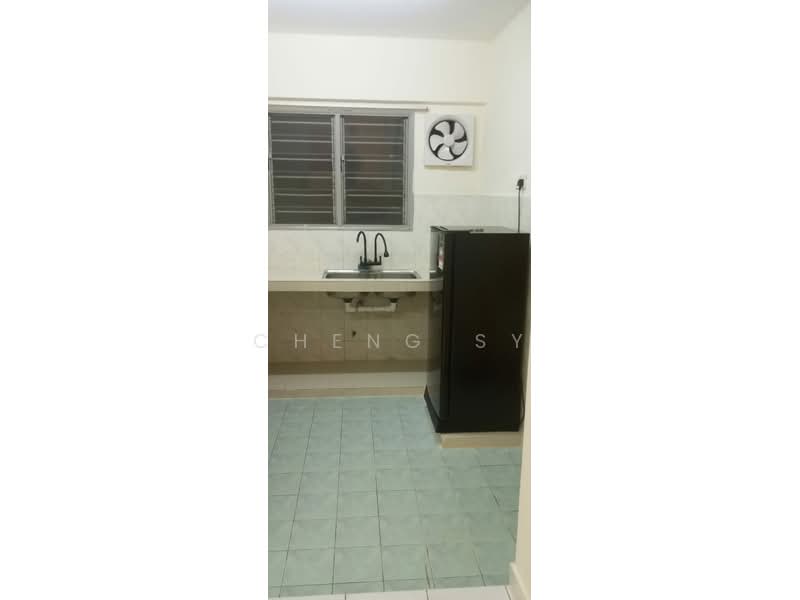Pangsapuri untuk Disewa di Arena Green - Cheng SY - Kitchen - PropertyGuru.com.my
