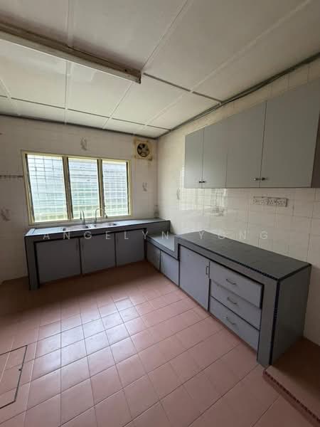 Rumah Teres 2 Tingkat untuk Disewa di Taman Daya (Kepong) - Angelyn Yong - Kitchen - PropertyGuru.com.my