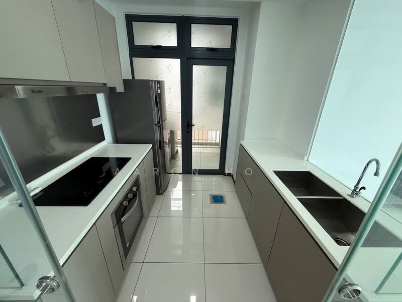 Service Residence for Rent at Crescent Bay Suites (Teluk Bayu) - Aaron How - Kitchen - PropertyGuru.com.my