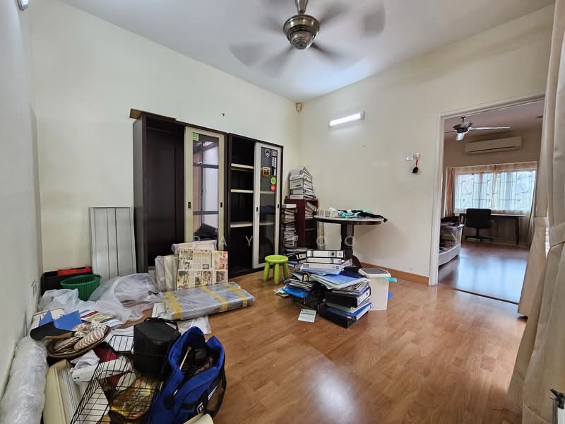 Rumah Teres 2 Tingkat untuk Dijual di Sungai Long (Bandar Sungai Long) - Ray Foo - Study - PropertyGuru.com.my