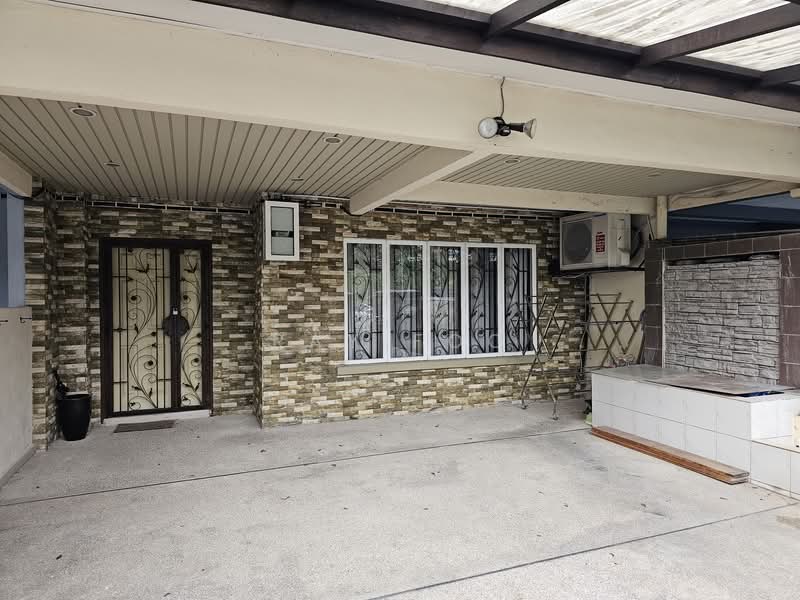 Rumah Teres 2 Tingkat untuk Dijual di Sungai Long (Bandar Sungai Long) - Ray Foo - Exterior - PropertyGuru.com.my