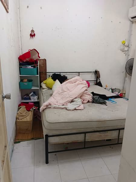 Rumah Teres 2.5 Tingkat untuk Dijual di Taman Bukit Idaman (Selayang) - Kho Chng Guan - Bedroom - PropertyGuru.com.my