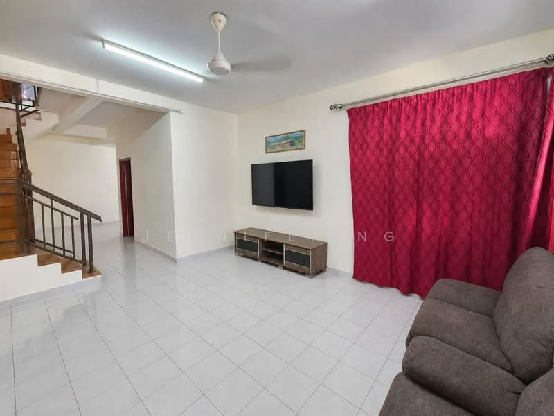 2-storey Terraced House for Sale in Johor Bahru (Johor) - Jennifer Ng - Living Room - PropertyGuru.com.my