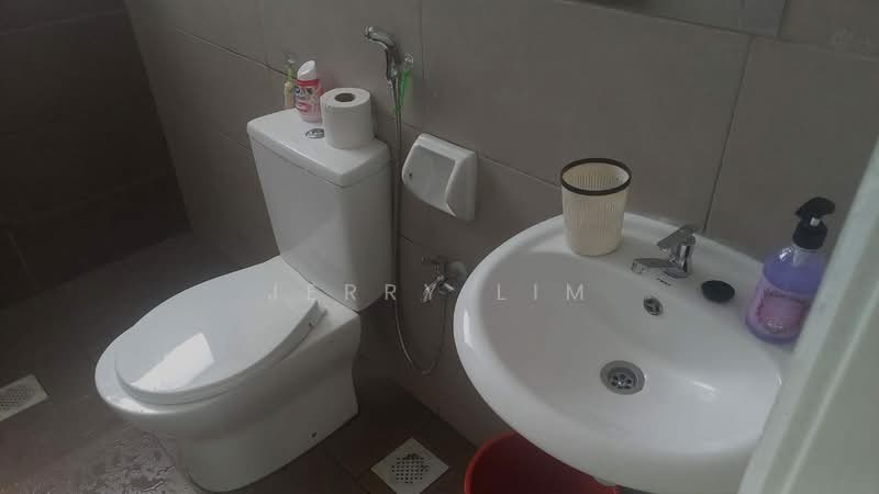Servis Apartment untuk Disewa di ARC @ Austin Hills - Jerry Lim - Bathroom - PropertyGuru.com.my
