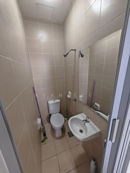 Kondominium untuk Disewa di Damansara Foresta - Ryan Tee - Bathroom - PropertyGuru.com.my