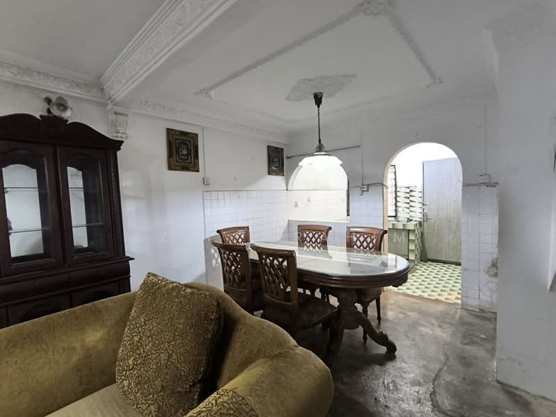 Rumah Teres 2 Tingkat untuk Dijual di Taman Dagang Jaya (Ampang) - Azli Ibrahim - Dining Room - PropertyGuru.com.my