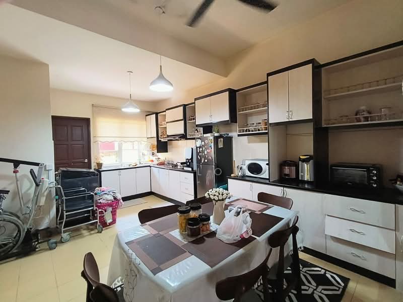 Rumah Berkembar untuk Dijual di Shah Alam (Selangor) - TS Low - Kitchen - PropertyGuru.com.my