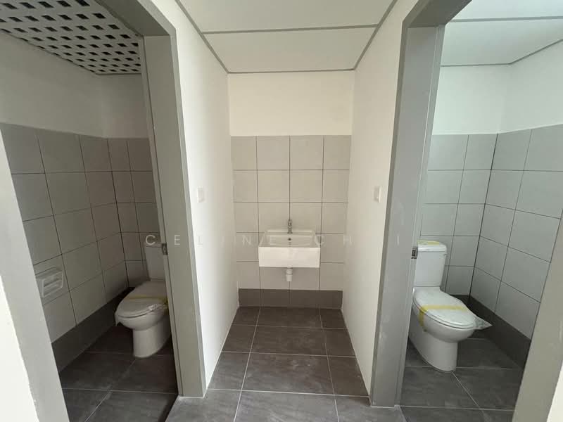 Shop / Office for Sale in Kluang (Johor) - Celine Chai - Bathroom - PropertyGuru.com.my
