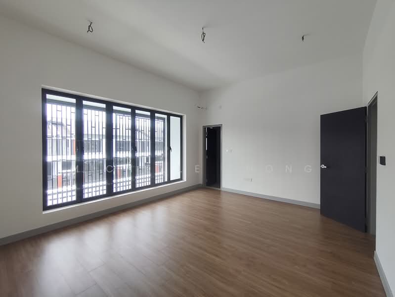 Rumah Teres 2 Tingkat untuk Disewa di Elmina (Shah Alam) - Michelle Chong - Master bedroom  - PropertyGuru.com.my
