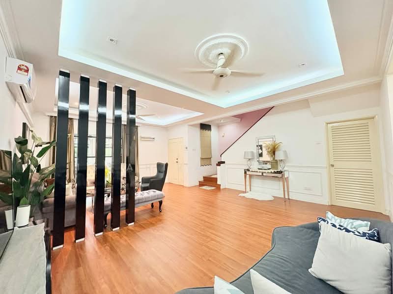 Rumah Teres 2 Tingkat untuk Dijual di Seksyen 7 (Shah Alam) - Isfarizal fazz - Living Room - PropertyGuru.com.my