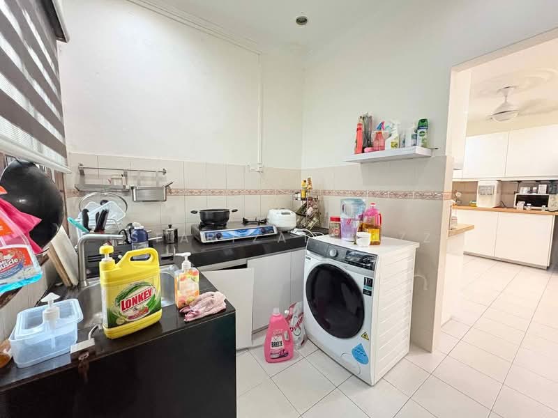 Rumah Teres 2 Tingkat untuk Dijual di Seksyen 7 (Shah Alam) - Isfarizal fazz - Kitchen - PropertyGuru.com.my