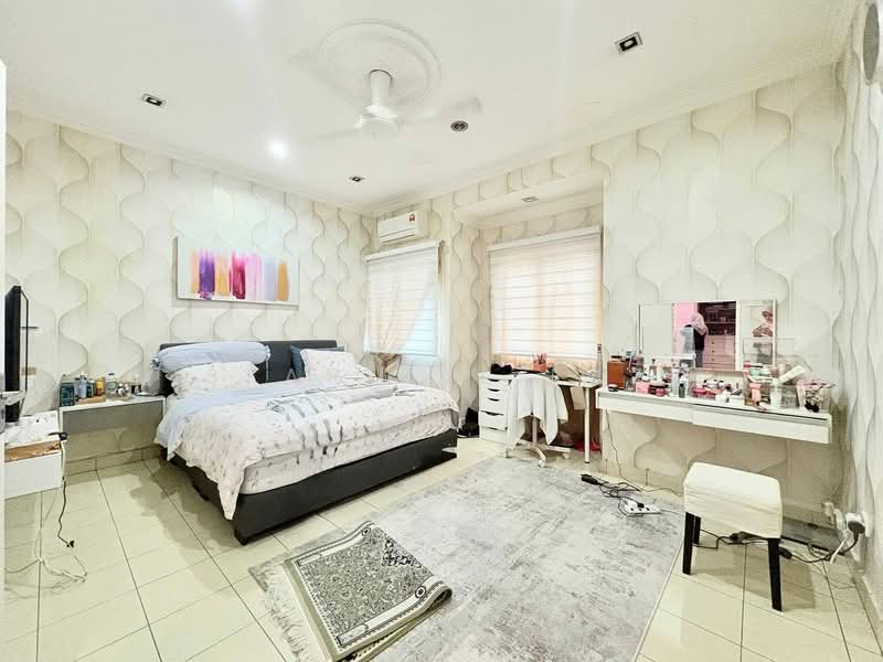Rumah Teres 2 Tingkat untuk Dijual di Seksyen 7 (Shah Alam) - Isfarizal fazz - Bedroom - PropertyGuru.com.my