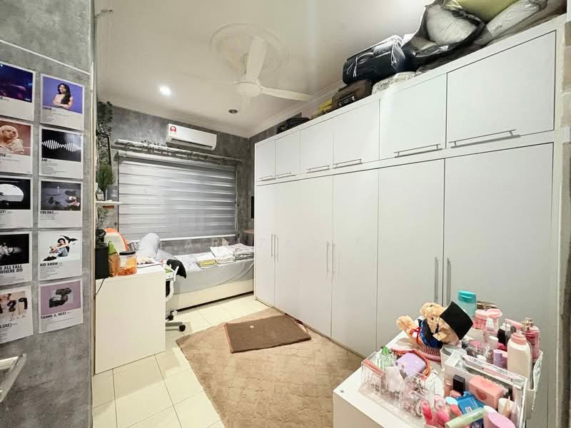 Rumah Teres 2 Tingkat untuk Dijual di Seksyen 7 (Shah Alam) - Isfarizal fazz - Bedroom - PropertyGuru.com.my
