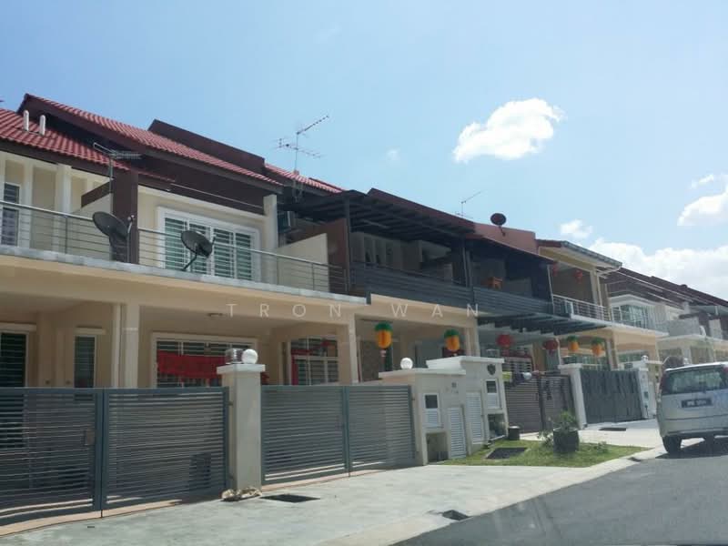2-storey Terraced House for Rent in Ampang Saujana (Ampang) - Tron Wan - Exterior - PropertyGuru.com.my