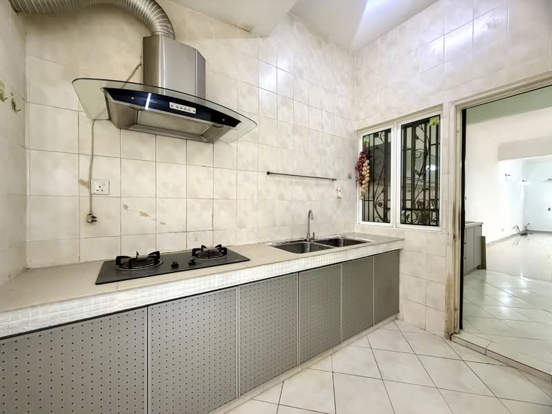2-storey Terraced House for Sale in Taman Ikhlas (Bandar Sungai Long) - ChaoLim . - Kitchen - PropertyGuru.com.my