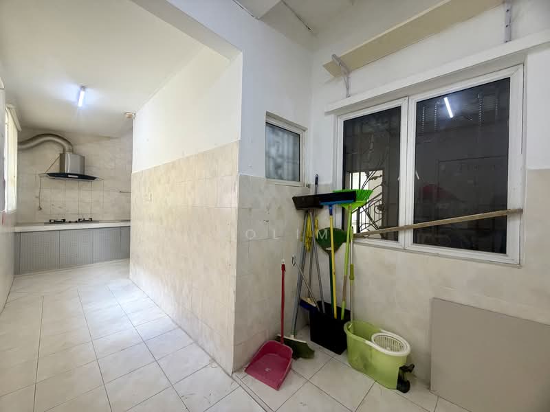 2-storey Terraced House for Sale in Taman Ikhlas (Bandar Sungai Long) - ChaoLim . - Kitchen - PropertyGuru.com.my