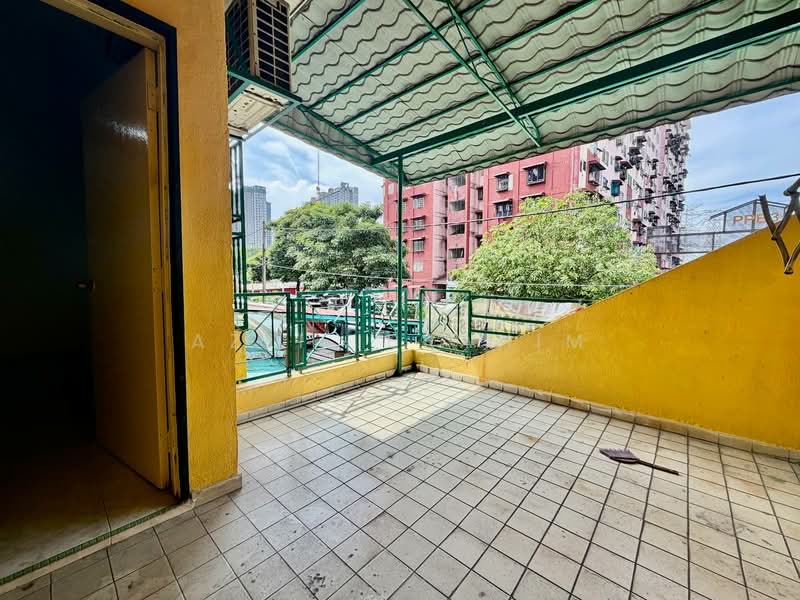 2-storey Terraced House for Sale in Taman Desaria (Petaling Jaya) - Azli Ibrahim - Balcony - PropertyGuru.com.my