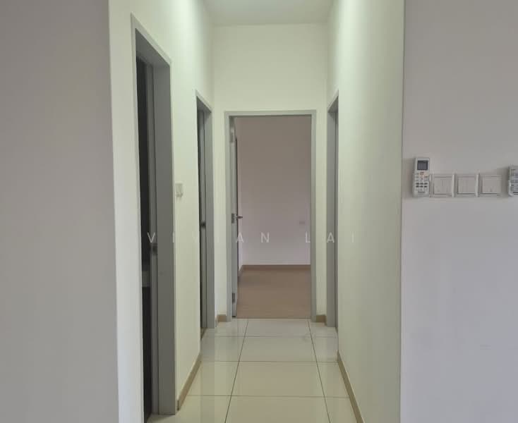 Servis Apartment untuk Disewa di RYAN & MIHO - Vivian Lai - Corridor - PropertyGuru.com.my