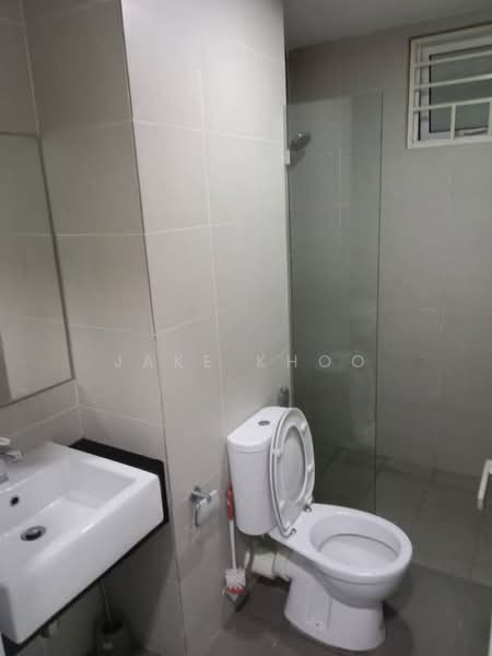Condominium for Rent at Tropicana Bay Residences - Jake Khoo - Bathroom - PropertyGuru.com.my