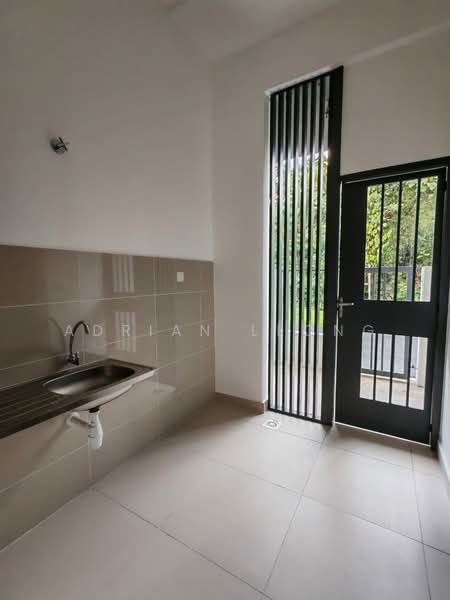 2-storey Terraced House for Sale in Bandar Kinrara (Selangor) - Adrian Leong - Kitchen - PropertyGuru.com.my