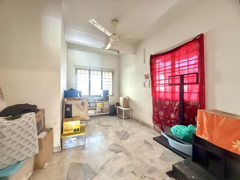 2-storey Terraced House for Sale in Bandar Tun Hussein Onn (Cheras) - ChaoLim . - Living Room - PropertyGuru.com.my