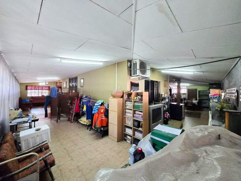 Bungalow for Sale in Bandar Rinching (Semenyih) - Zul Syafiq - Living Room - PropertyGuru.com.my