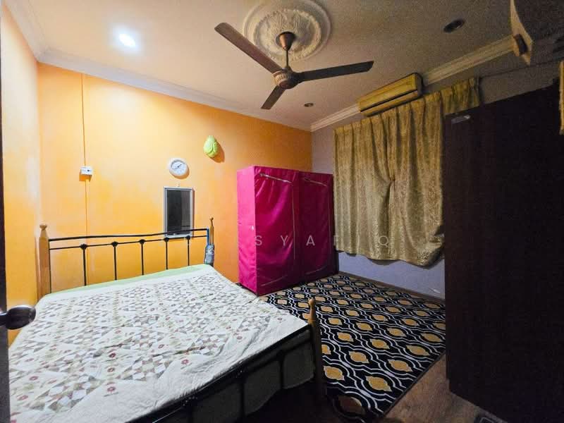 Bungalow for Sale in Bandar Rinching (Semenyih) - Zul Syafiq - Bedroom - PropertyGuru.com.my