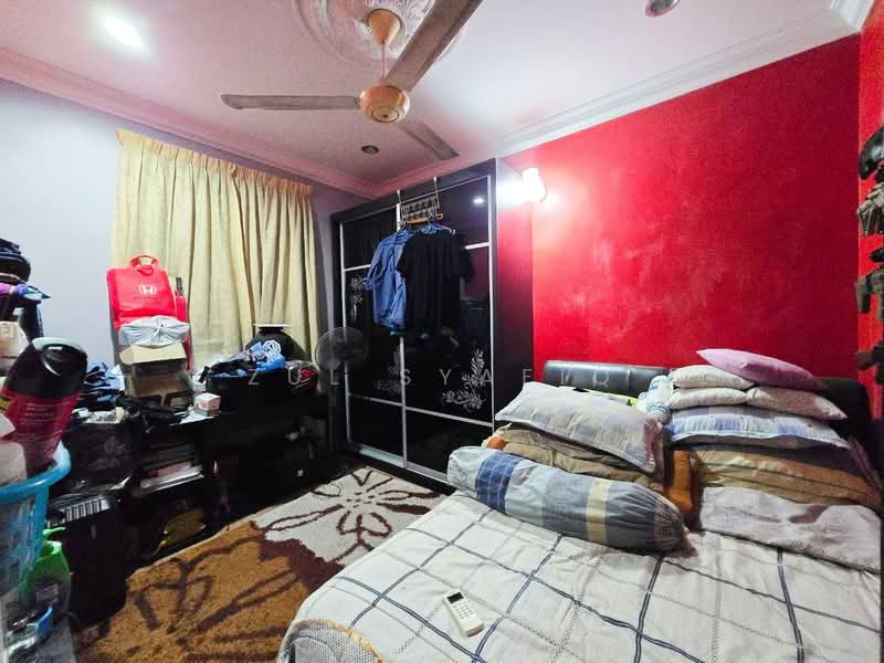 Bungalow for Sale in Bandar Rinching (Semenyih) - Zul Syafiq - Bedroom - PropertyGuru.com.my