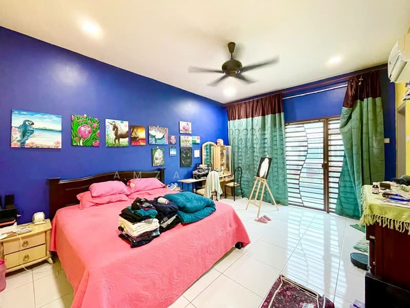 Rumah Teres 2 Tingkat untuk Dijual di Taman Intan (Dengkil) - Amzar Faiz - Bedroom - PropertyGuru.com.my