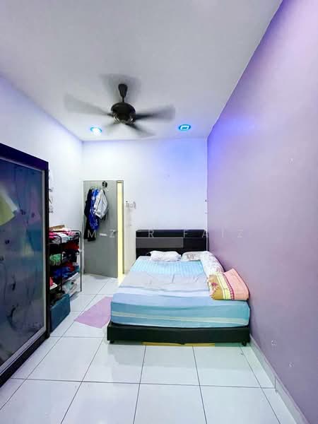 Rumah Teres 2 Tingkat untuk Dijual di Taman Intan (Dengkil) - Amzar Faiz - Bedroom - PropertyGuru.com.my