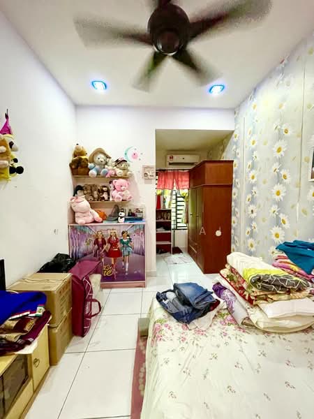 Rumah Teres 2 Tingkat untuk Dijual di Taman Intan (Dengkil) - Amzar Faiz - Bedroom - PropertyGuru.com.my