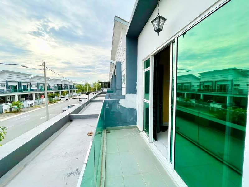 Rumah Teres 2 Tingkat untuk Dijual di Taman Intan (Dengkil) - Amzar Faiz - Exterior - PropertyGuru.com.my