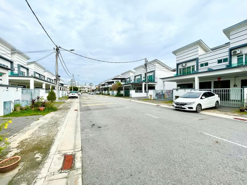 Rumah Teres 2 Tingkat untuk Dijual di Taman Intan (Dengkil) - Amzar Faiz - Exterior - PropertyGuru.com.my