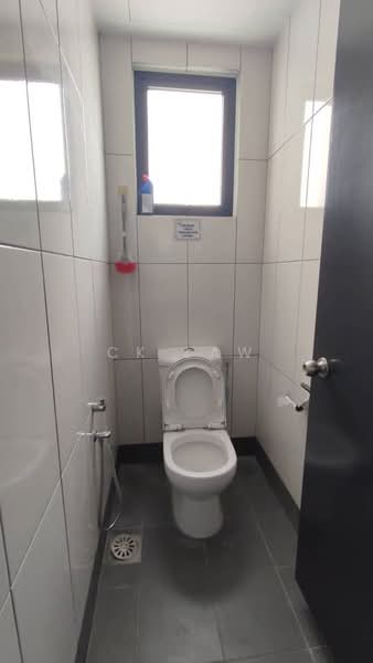 Shop / Office for Rent in Setia Ecohill (Semenyih) - CK Law - Bathroom - PropertyGuru.com.my