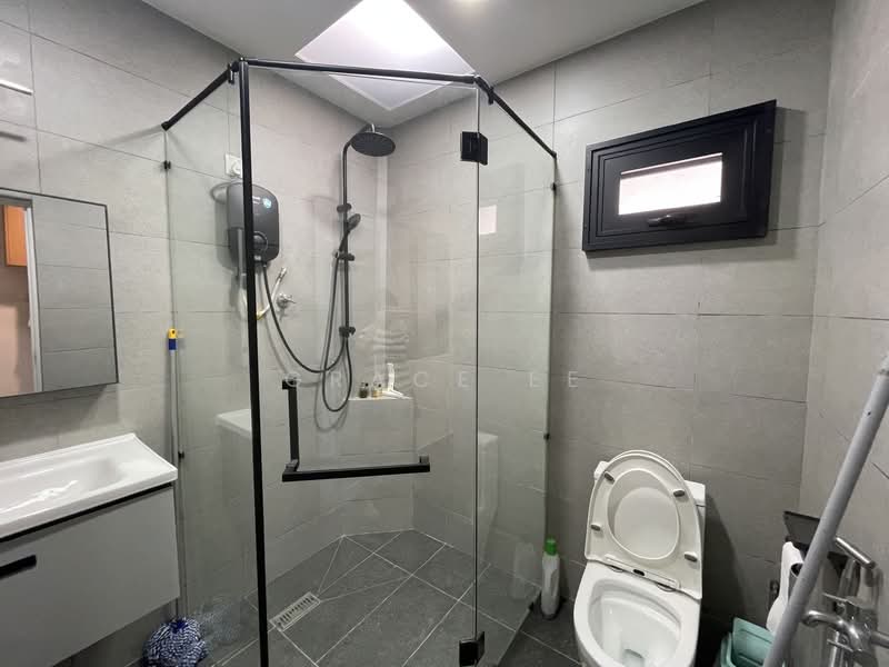 1-storey Terraced House for Sale in SS18 (Subang Jaya) - Grace Ee - Bathroom - PropertyGuru.com.my
