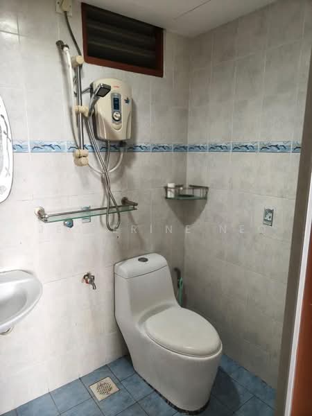 Apartment for Sale at Villa Krystal @ Bandar Selesa Jaya - Jesserine Neo - Bathroom - PropertyGuru.com.my