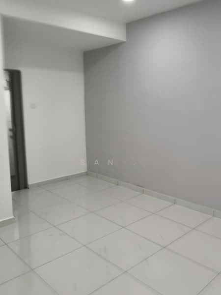 1-storey Terraced House for Sale in Taman Johor (Tampoi) - San . - Interior - PropertyGuru.com.my