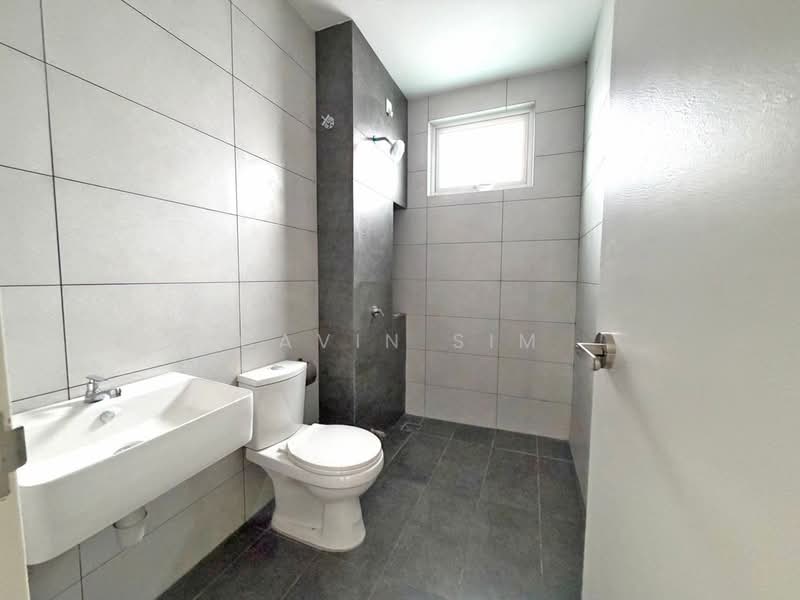 Rumah Teres 2 Tingkat untuk Dijual di Johor Bahru (Johor) - Cavin Sim - Bathroom - PropertyGuru.com.my